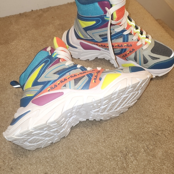 New Fila ELECTROVE 2 High Woman's Size 9.5 sneakers - Picture 2 of 6